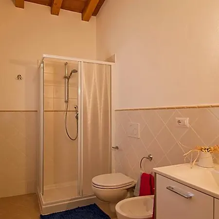 La Casina Daire Porto Azzurro
